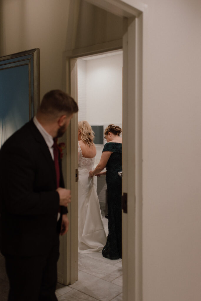 Moments before the ceremony at Wurlitzer Events North Tonawanda